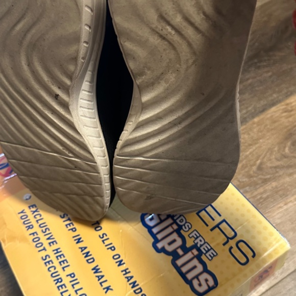 Sketchers slip in bobs - Picture 5 of 6